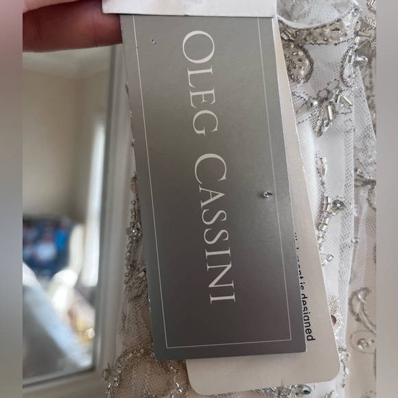 Wedding Dress - Brand New with Tags - Picture 2 of 8